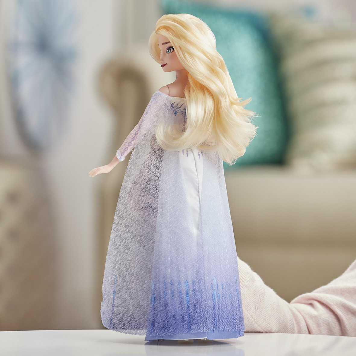 FROZEN HASBRO 2 MUSICAL ADVENTURE ELSA  002-E8880