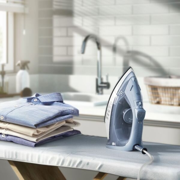 PLANCHA ELECTROLUX ES110 SECO 1500WB/ADHERE