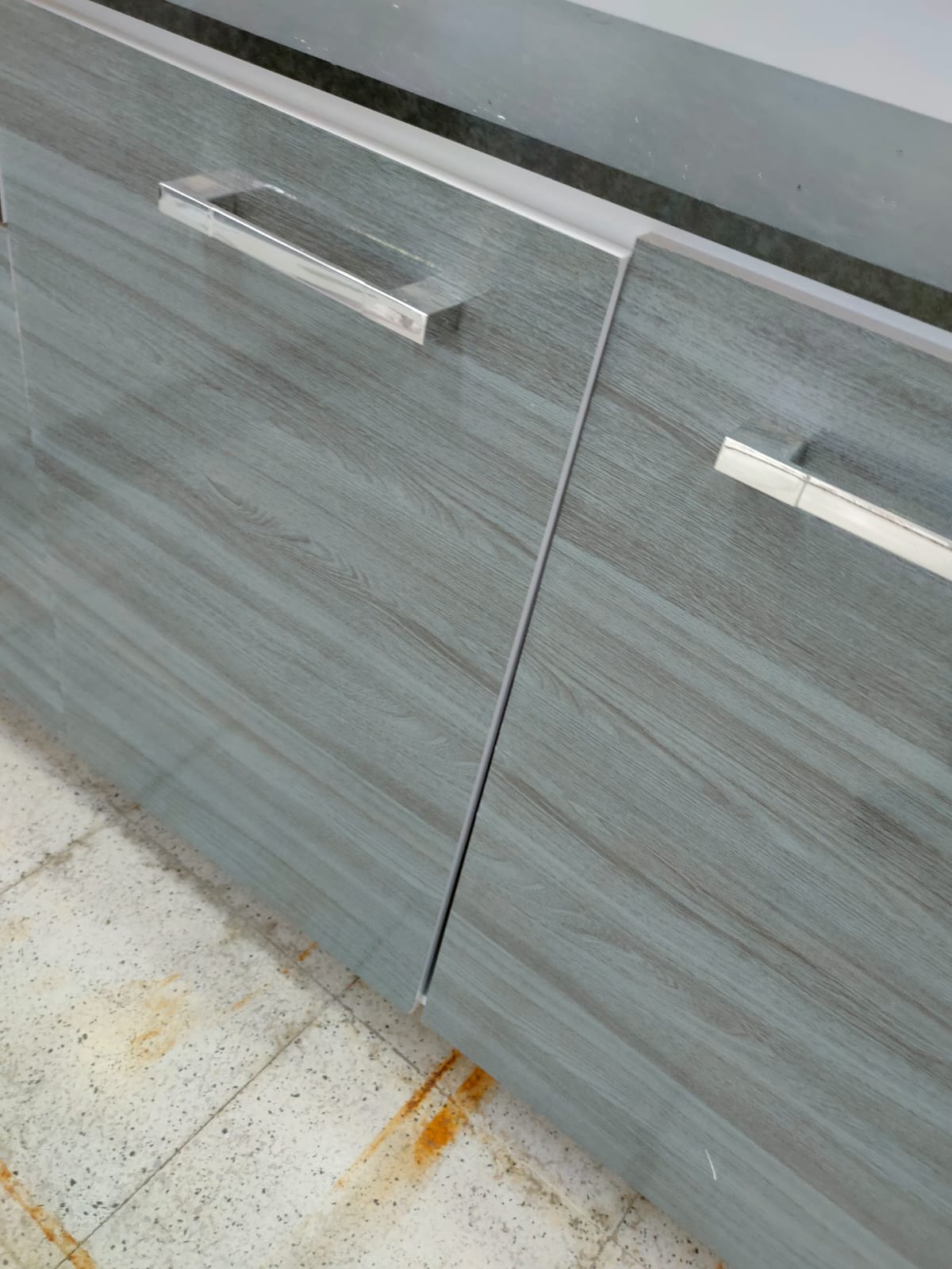 KIT MOVELMAX CARINE 6PTS GRIGIO/NEGRO FERIA