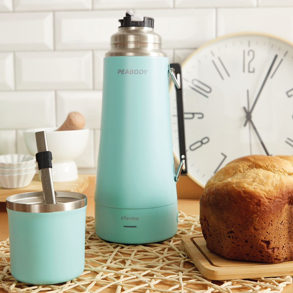 TERMO PEABODY PE-ET1000C ELECTRICO CELESTE + REGALO YERBA MATE